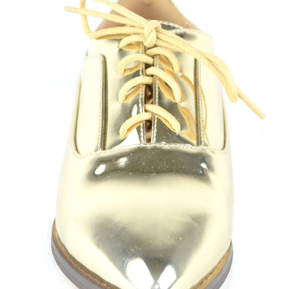 NEW Women's Gold Lace Up Low Stacked Heel OXFORD - Picture 2 of 5